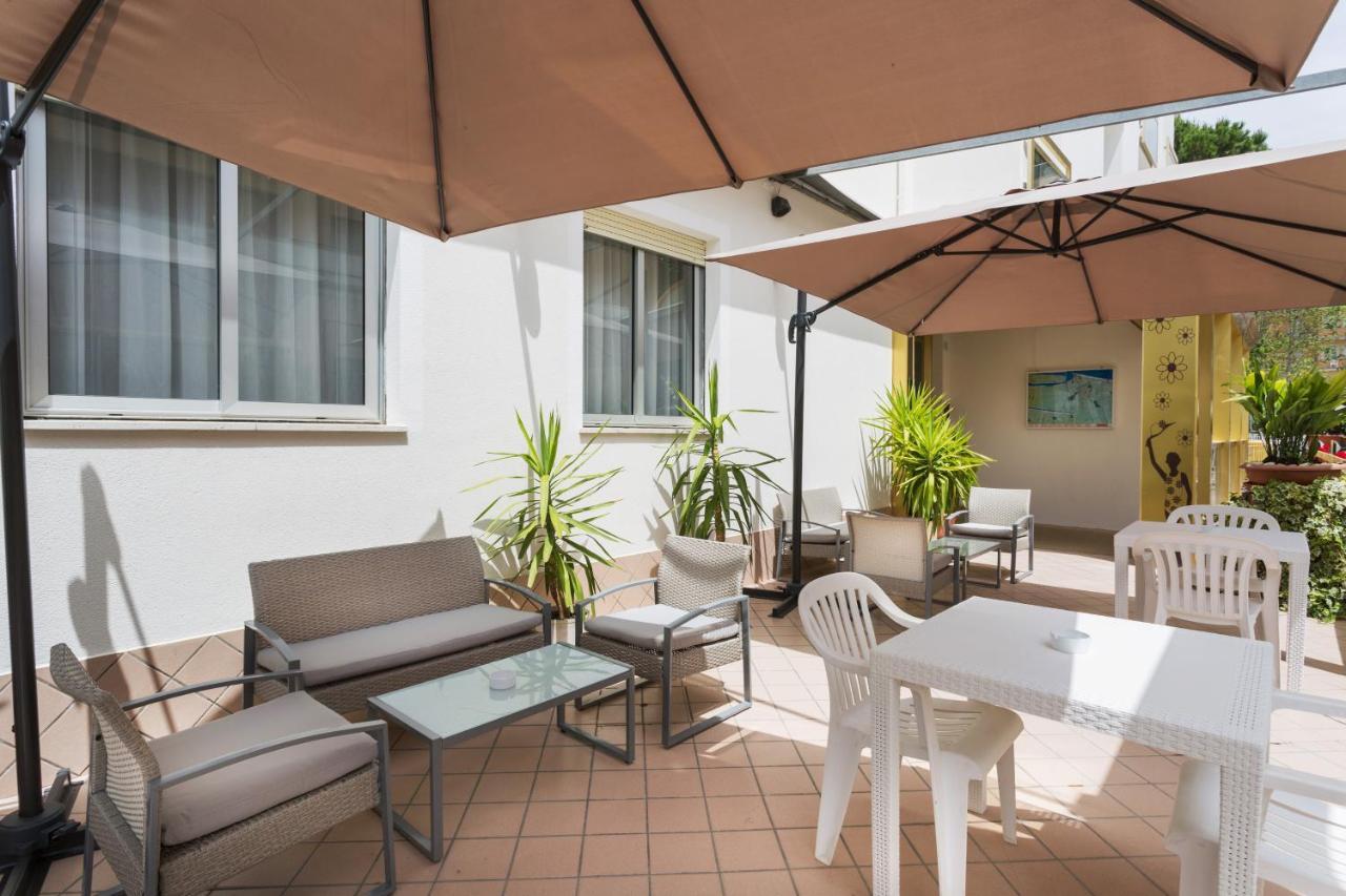 Hotel Cenisio Rimini Luaran gambar
