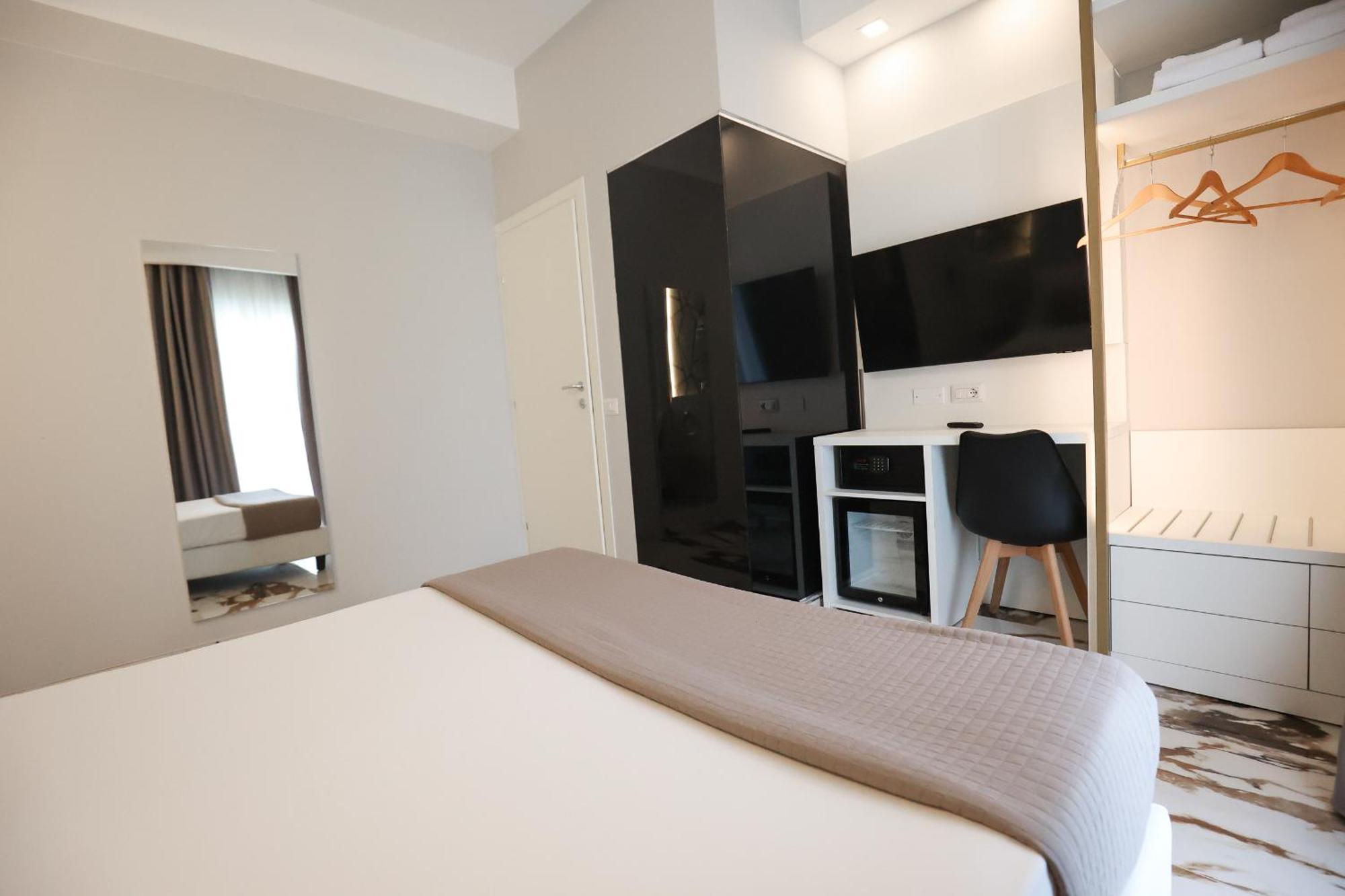 Hotel Cenisio Rimini Luaran gambar