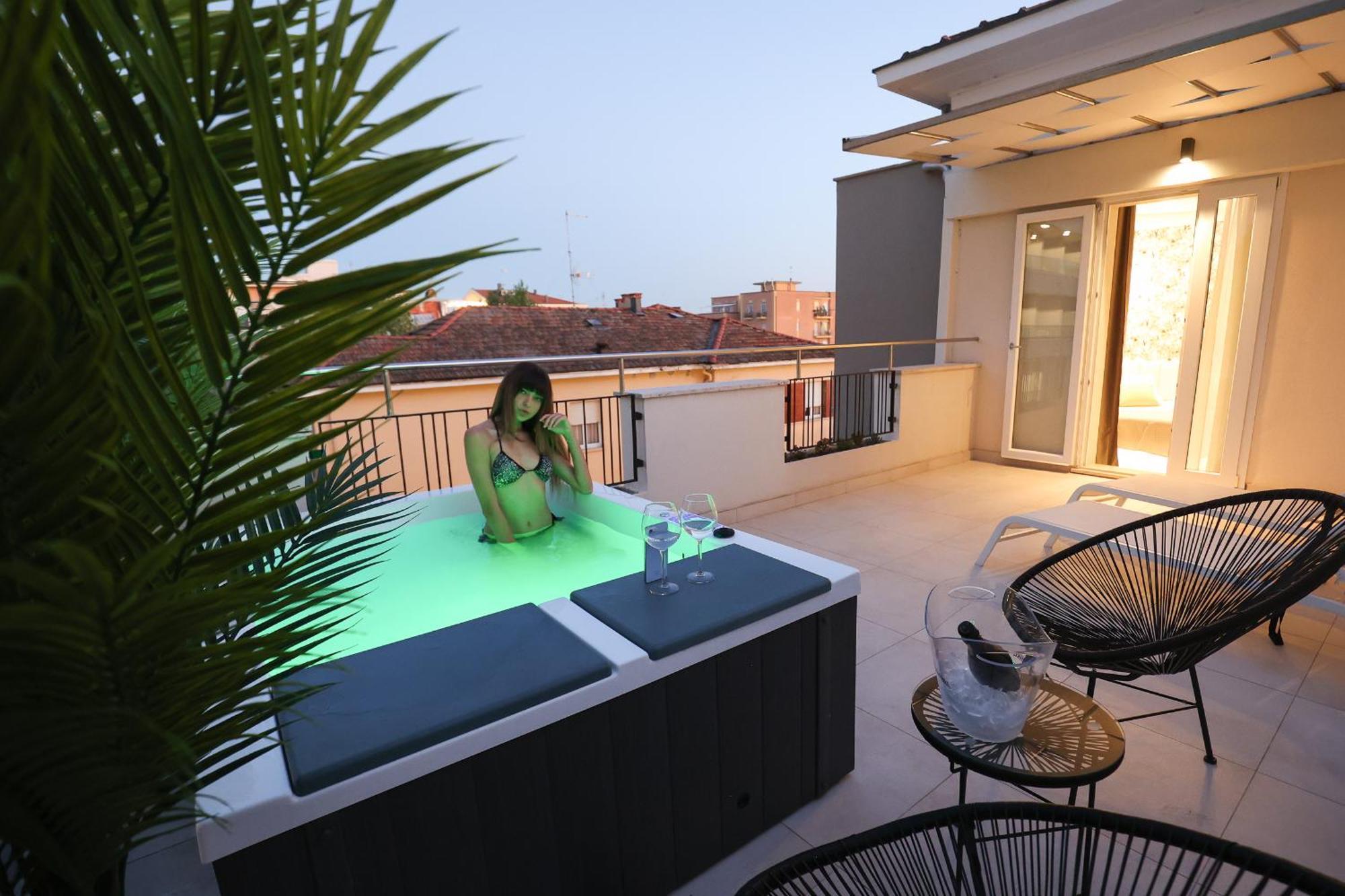Hotel Cenisio Rimini Luaran gambar