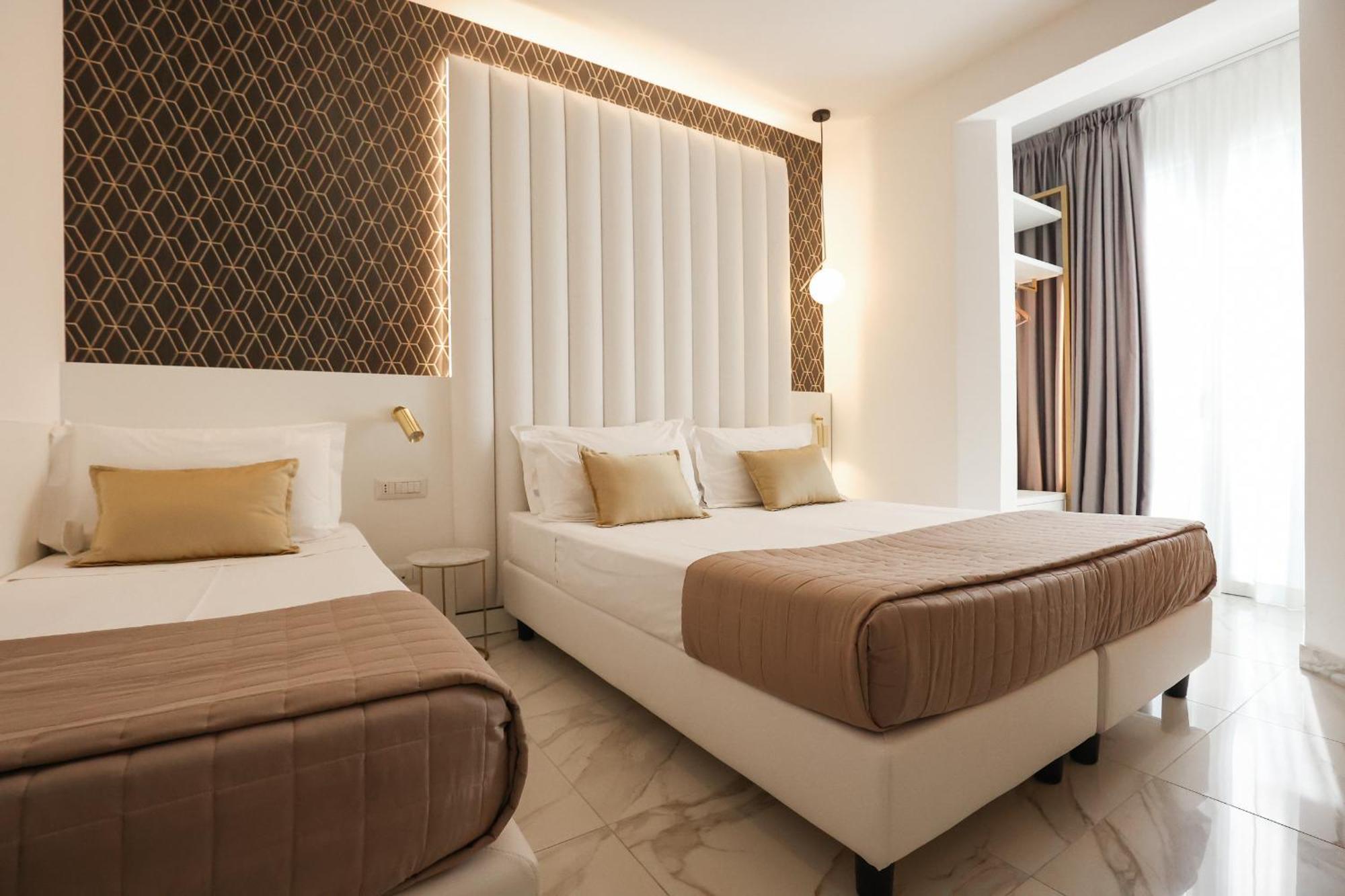 Hotel Cenisio Rimini Luaran gambar