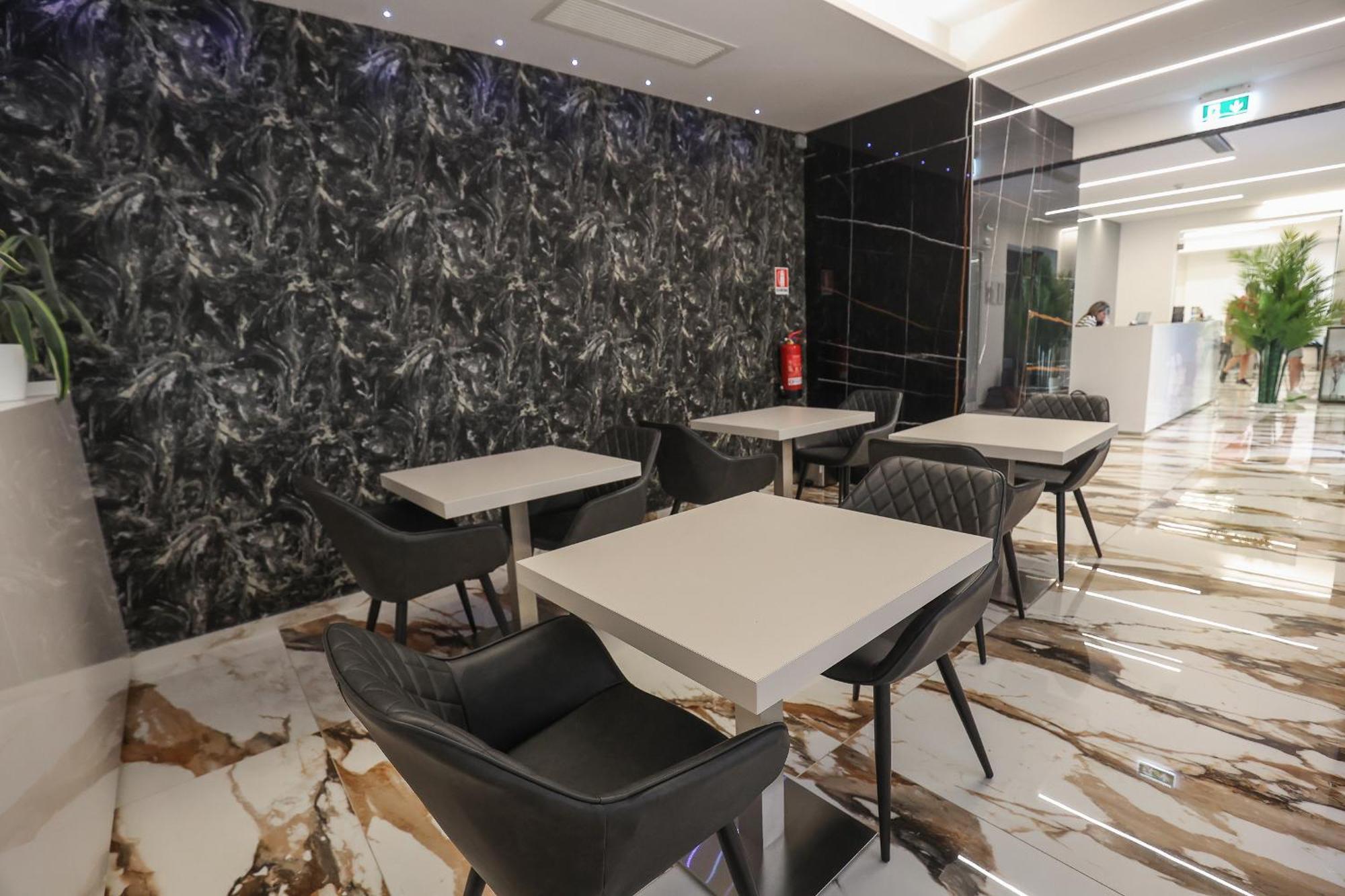 Hotel Cenisio Rimini Luaran gambar