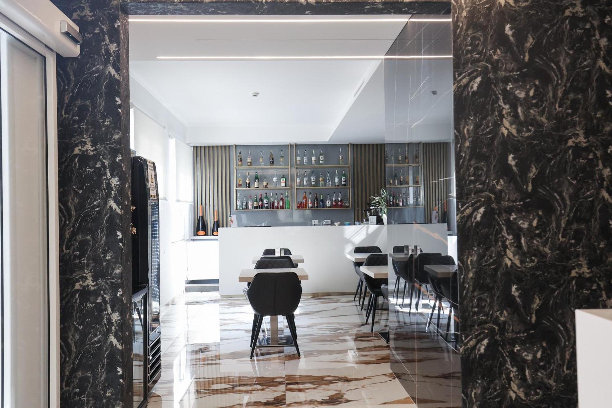 Hotel Cenisio Rimini Luaran gambar